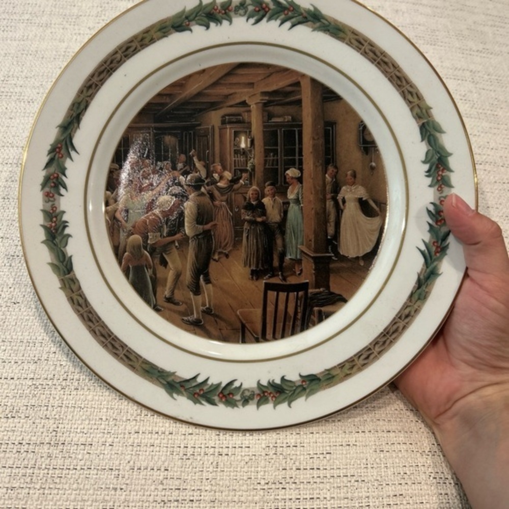 Department 56 Christmas Plate #5